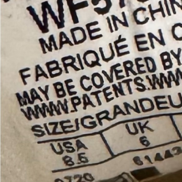 Sparkling Kate Spade ♠️ Cream Sneakers with Ribbon Laces - Picture 8 of 13